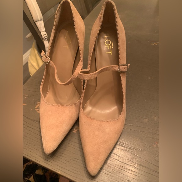 Nude Suede Heels ANN TAYLOR LOFT - Picture 1 of 4